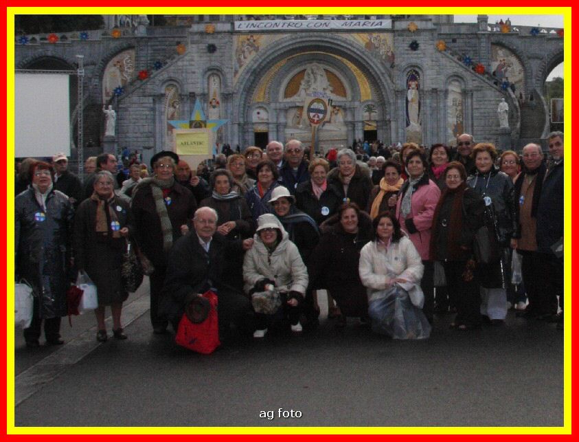 2008Lourdes 834y_tn.jpg